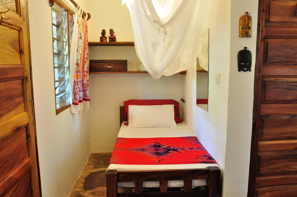 Mimi Na Wewe...In Africa Hotel Watamu Szoba fotó